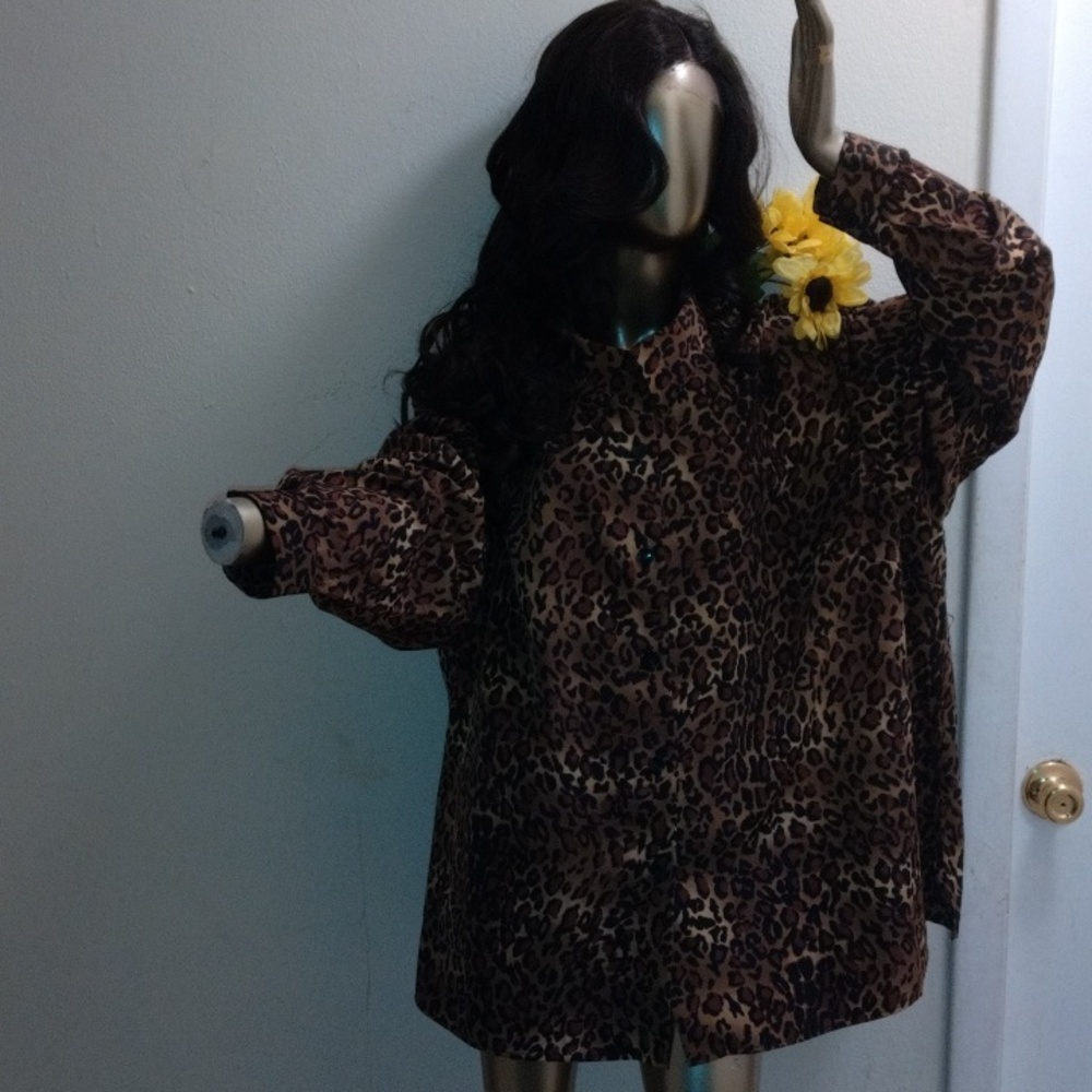 Susan graver leopard print button-down dress shirt. With shoulder pads
